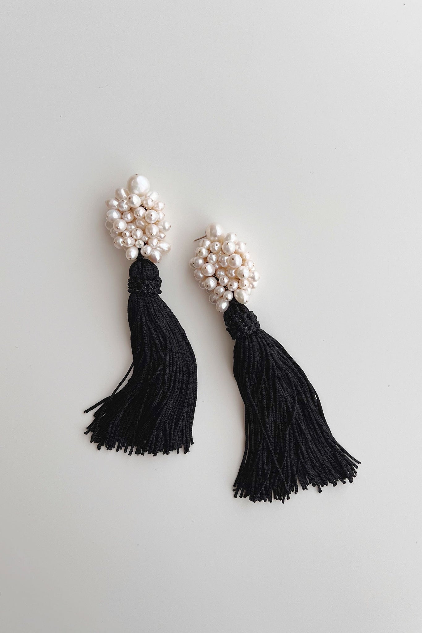 Grande Tassel Earrings - Noir