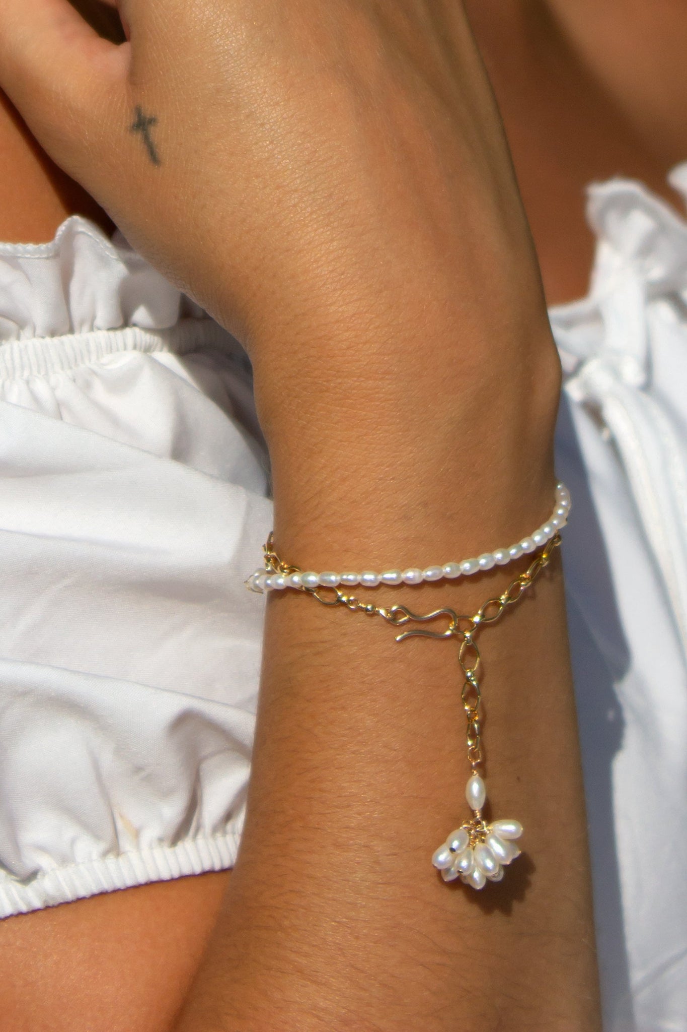 Fleurette Droplet Bracelet