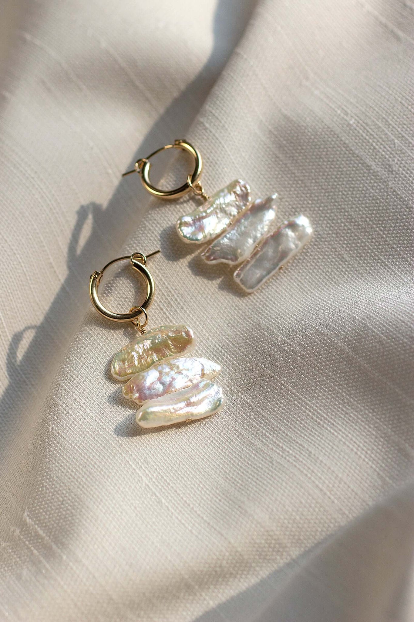 Sideways Biwa Mini Hoop Earrings